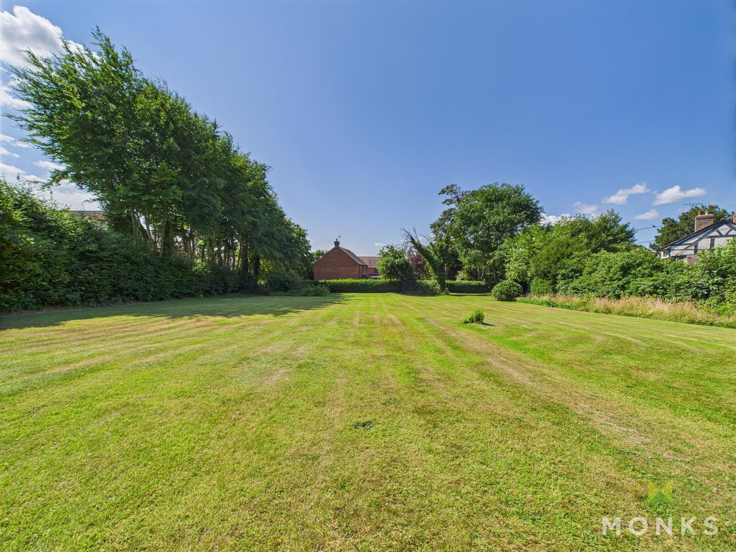 The Cottage Gooseberry Lane, Shrewsbury, SY4 3BB SSTC The Cottage Gooseberry Lane, Shrewsbury, SY4 3BB SSTC